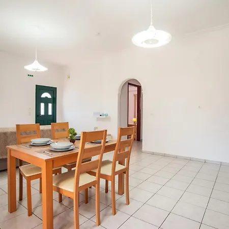 Σπίτι διακοπών Giannis House 2 Βιταλάδες