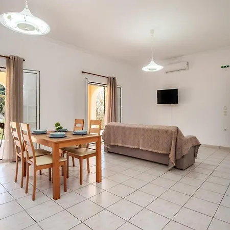 Giannis House 2