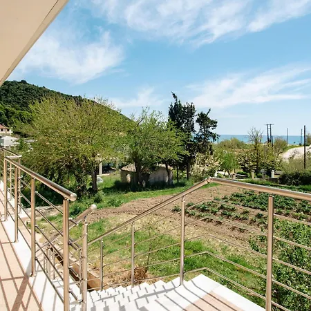 Giannis House 2 *